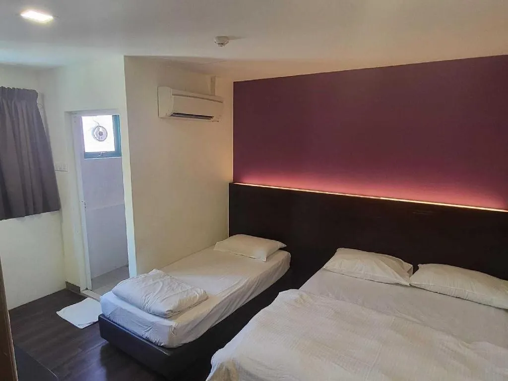 L Hotel @ 51 Desker سنغافورة