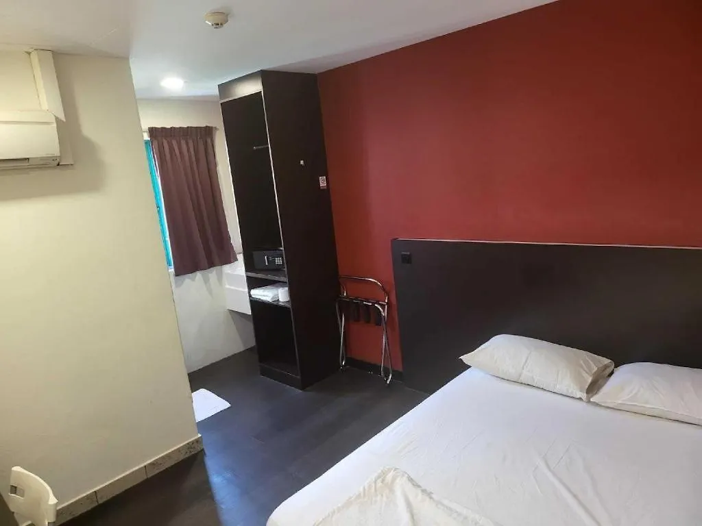 L Hotel @ 51 Desker سنغافورة
