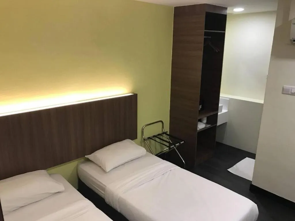 L Hotel @ 51 Desker سنغافورة