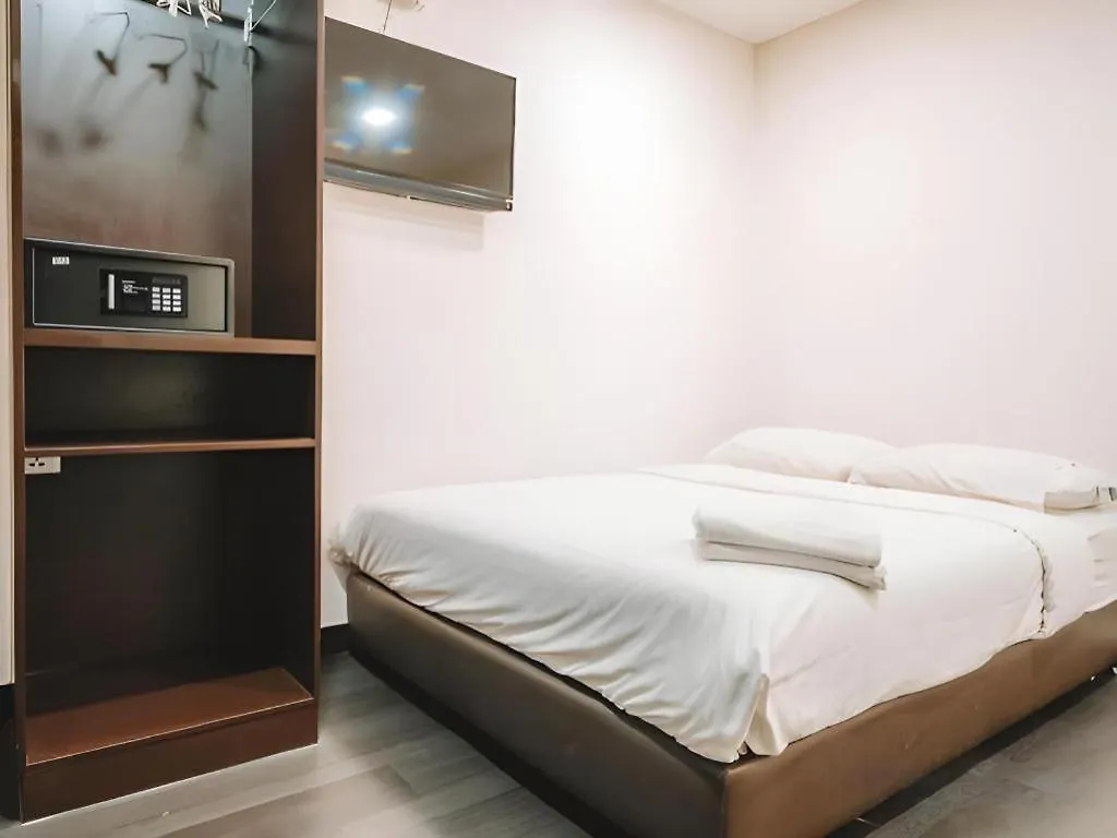 L Hotel @ 51 Desker سنغافورة