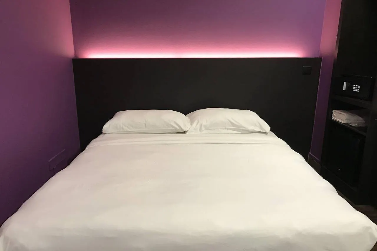 L Hotel @ 51 Desker Singapur