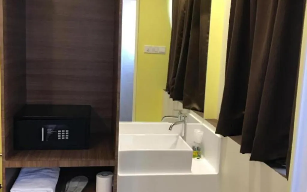 L Hotel @ 51 Desker Singapur
